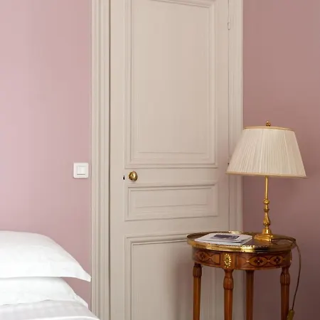 Rue De L'universite Iii By Onefinestay Apartment