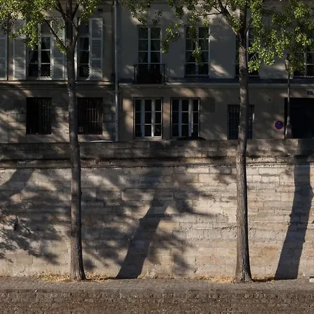 Rue De L'universite Iii By Onefinestay * Paris