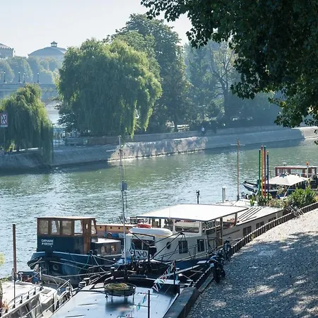 Rue De L'universite Iii By Onefinestay *